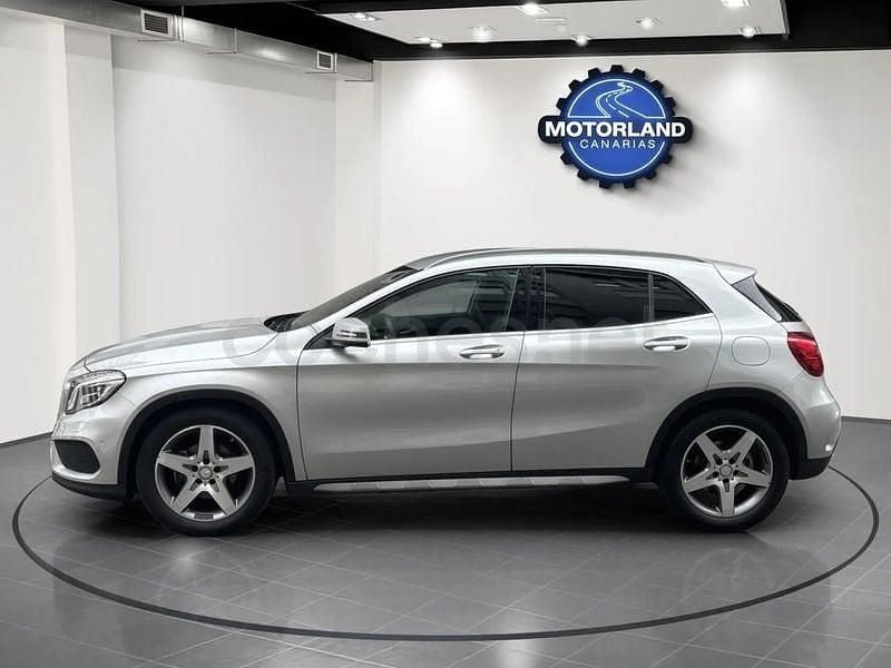 Usado Mercedes GLA200 AMG line 136 CV (100 kW) 2017 Gris / plata SUV