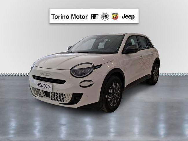 Nuevo Fiat 600 Pop 110 CV (80 kW) 2025 Blanco SUV