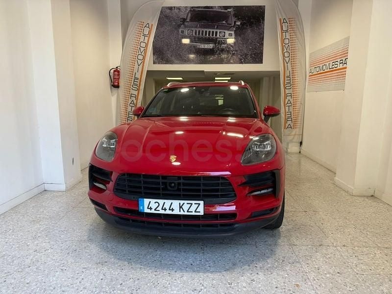 Używany Porsche Macan 245 KM (180 kW) 2019 Czerwony SUV