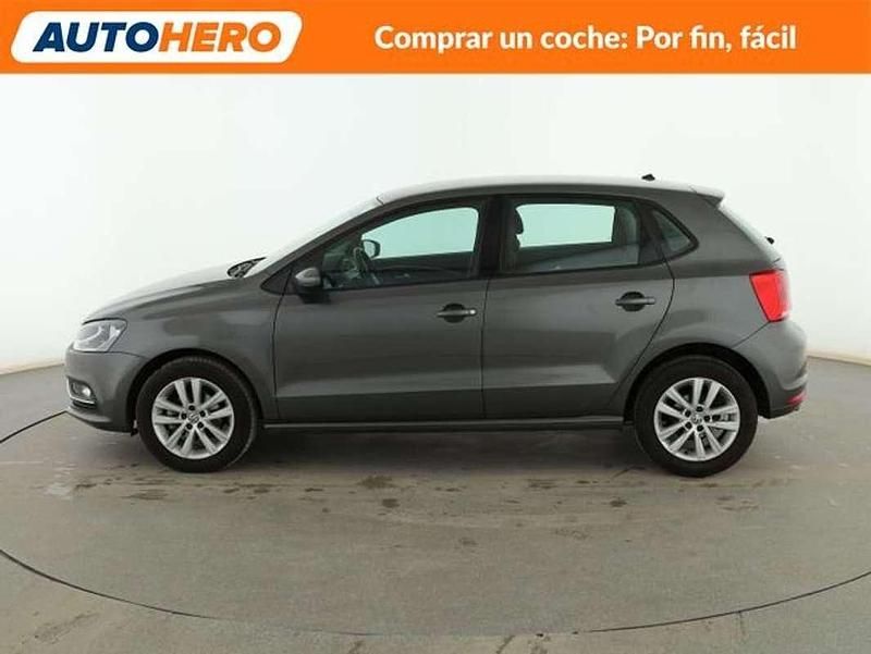 Usado VW Polo Advance 90 CV (66 kW) 2017 Gris Utilitario