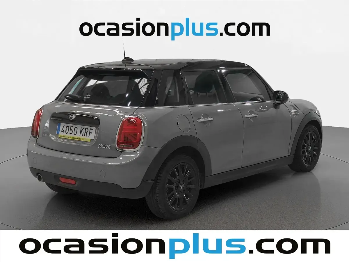 Usado Mini Cooper 136 CV (100 kW) 2018 Gris Utilitario