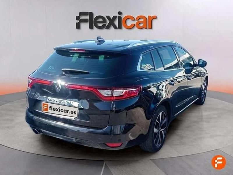 Usado Renault Mégane IV Zen 110 CV (80 kW) 2018 Negro Utilitario