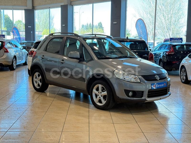 Gris / plata Usado 2009 Suzuki SX4 GLX SUV | 8900 € - Imagen 1/4