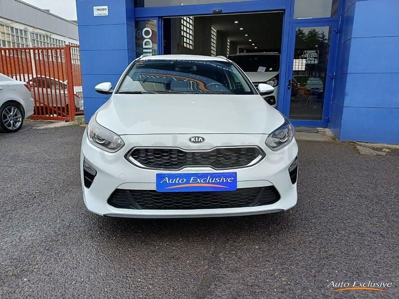 Usado Kia Ceed 115 CV (84 kW) 2019 Blanco Utilitario