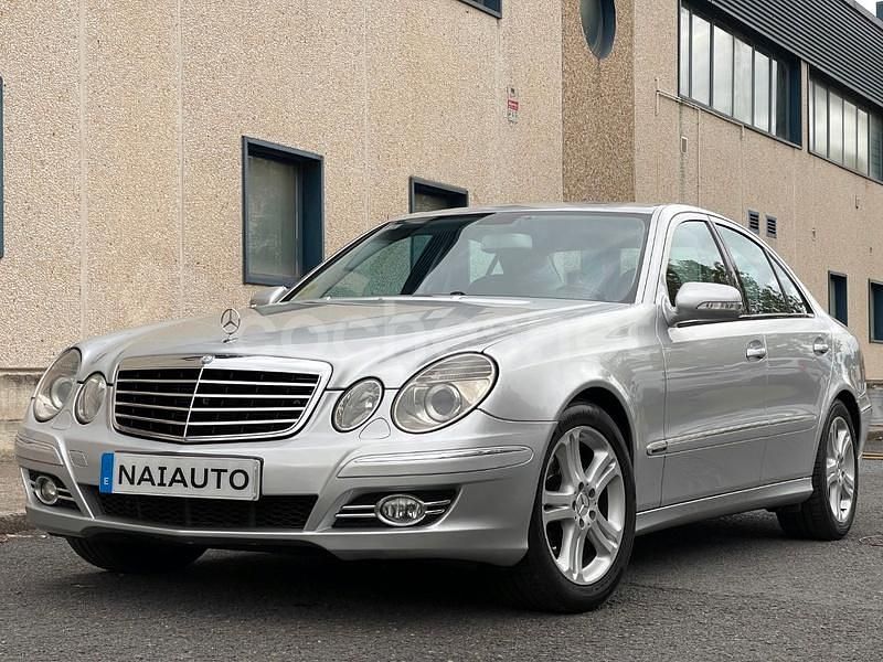 Gris / plata Usado 2007 Mercedes E280 Avantgarde Berlina | 11.900 € (Un poco caro) - Imagen 1/4