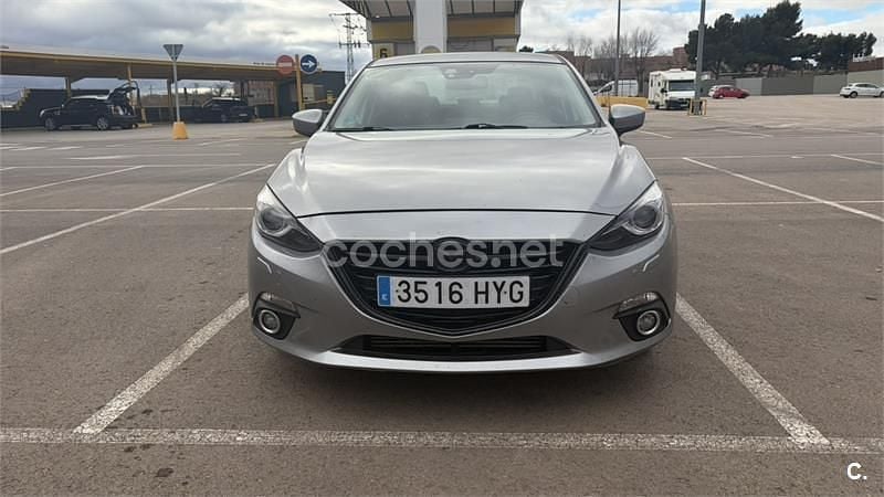 Usado Mazda 3 Luxury 150 CV (110 kW) 2014 Gris / plata Berlina