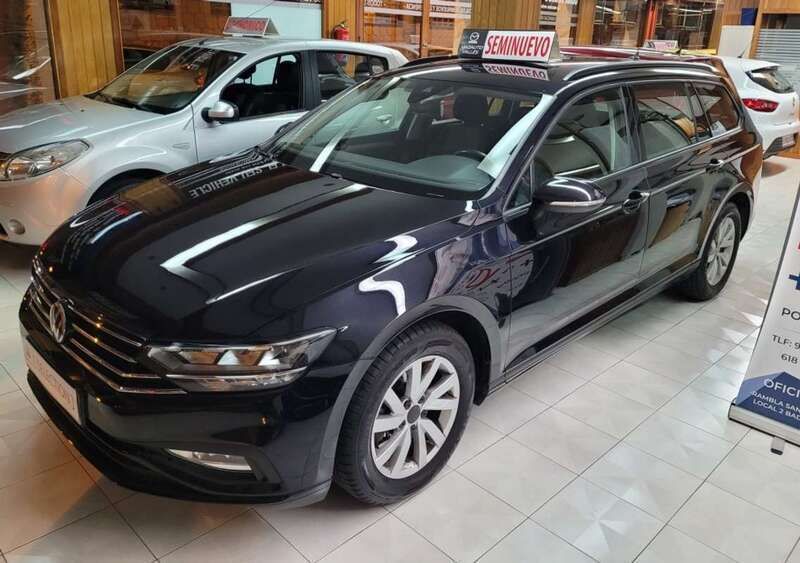 Negro Usado 2020 VW Passat Business Familiar | 18.900 € (Precio justo) - Imagen 1/4