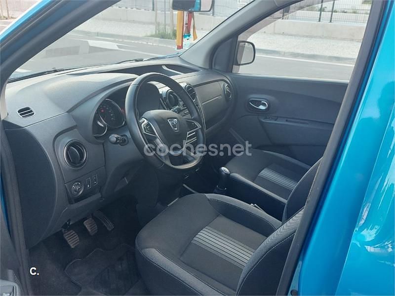 Usado Dacia Dokker 90 HP (66 kW) 2018 Azul Monovolume