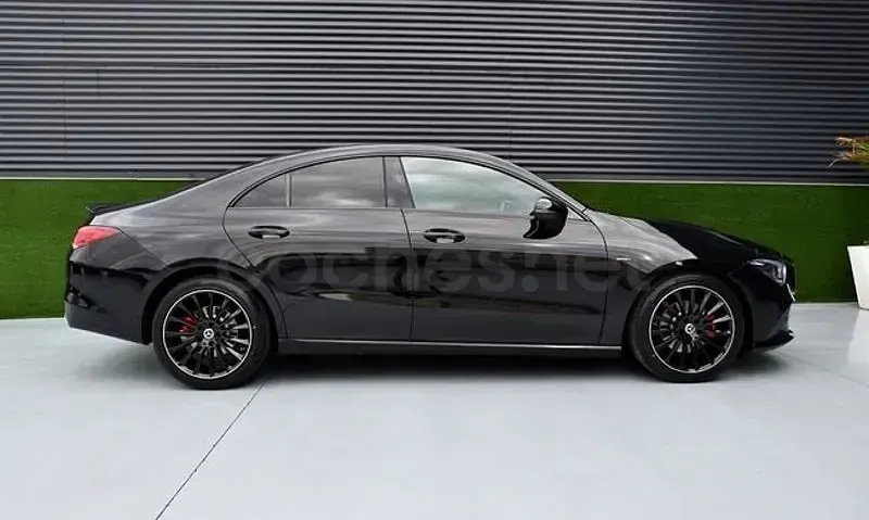 Usado Mercedes CLA200 150 CV (110 kW) 2021 Negro Coupe