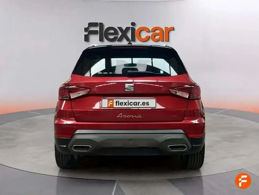 Usado Seat Arona FR 150 CV (110 kW) 2023 Rojo SUV