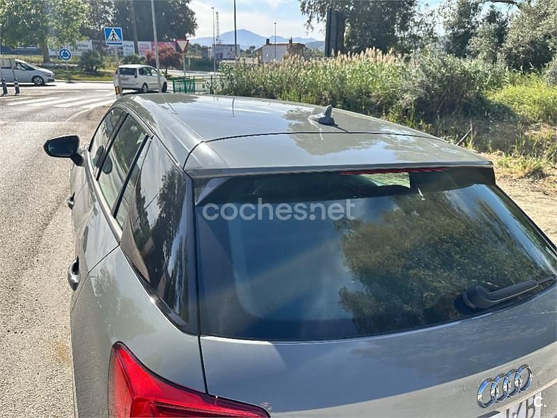 Usado Audi Q2 190 CV (139 kW) 2017 Gris / plata SUV