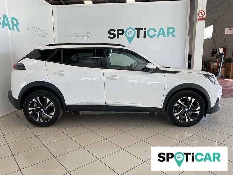 Usado Peugeot 2008 Allure 110 CV (80 kW) 2021 Blanco SUV