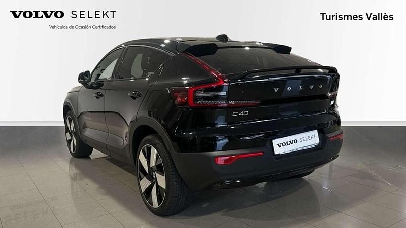 Usado Volvo C40 Core 185 kW (252 CV) 2023 Negro SUV