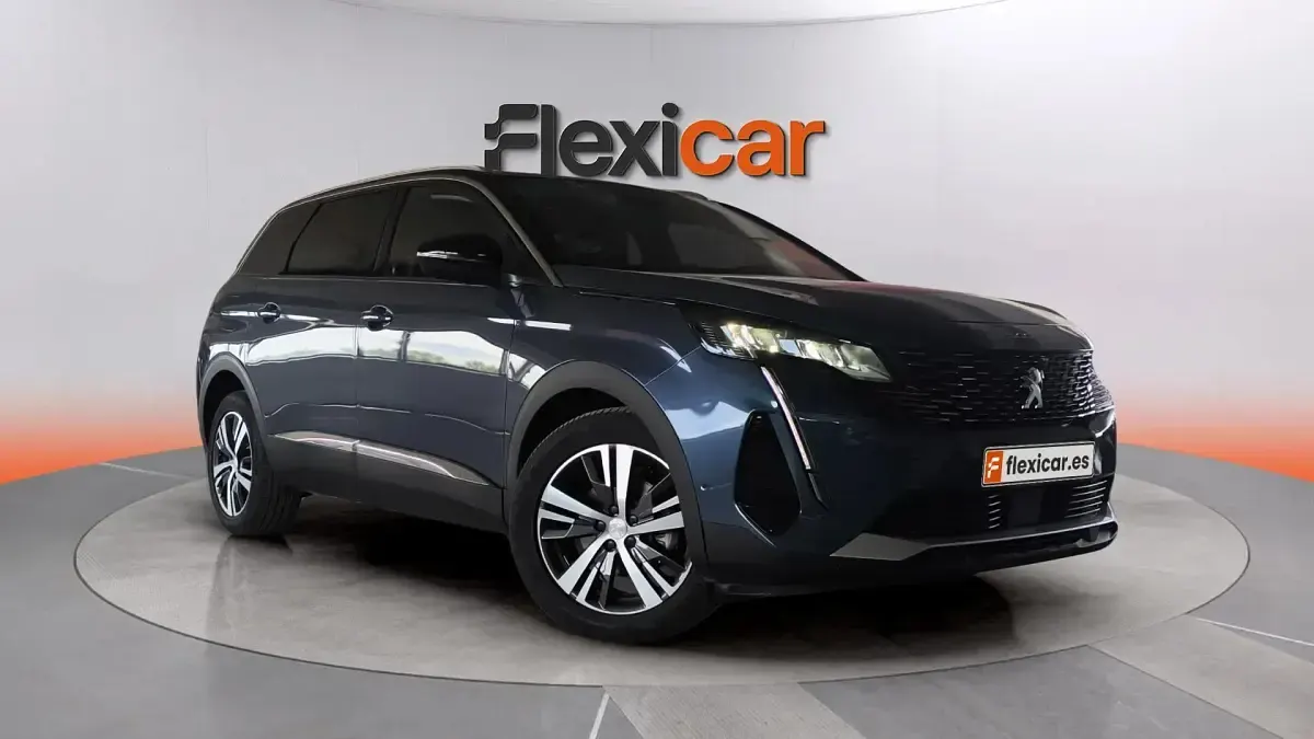 Usado Peugeot 5008 Active 131 CV (96 kW) 2022 SUV
