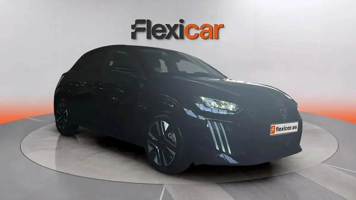 Usado Peugeot 208 Allure 101 CV (74 kW) 2025 Utilitario