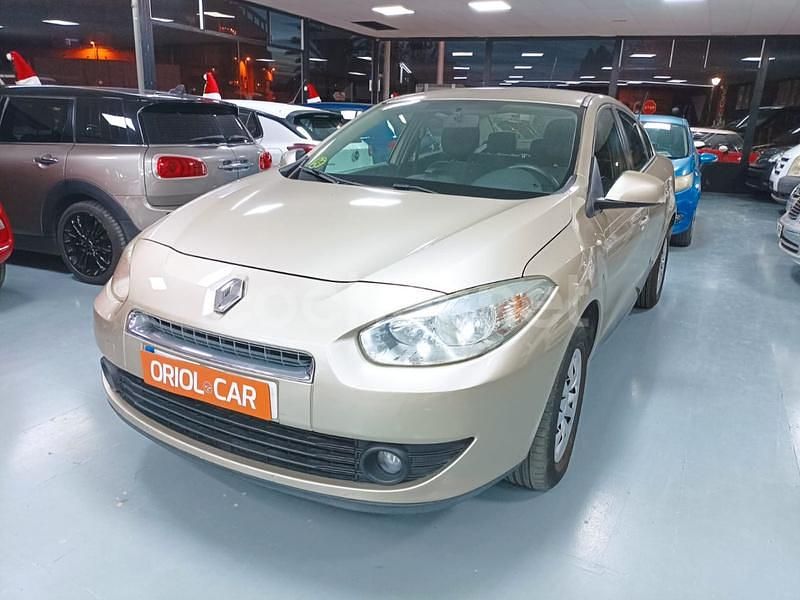 Beige Usado 2011 Renault Fluence Expression Berlina | 5500 € (Precio justo) - Imagen 1/4