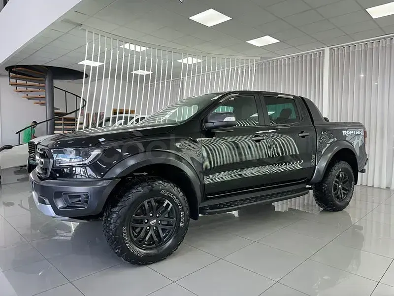Usado Ford Ranger XLT 170 CV (125 kW) 2023 Negro Pickup/Camioneta