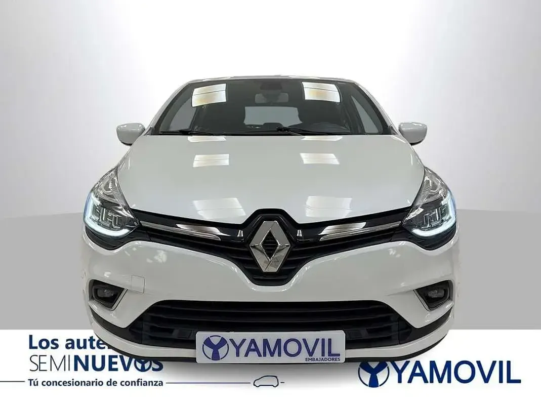 Usado Renault Clio Zen 118 CV (86 kW) 2018 Blanco Utilitario