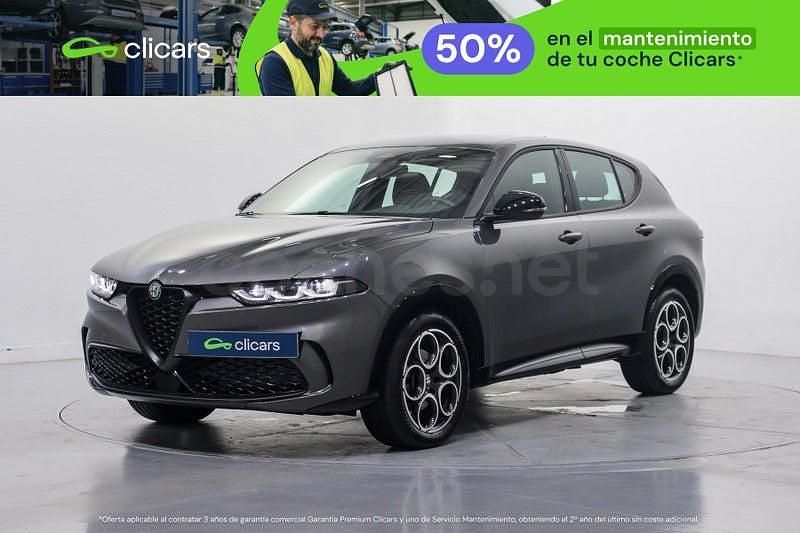 Usado Alfa Romeo Tonale Sprint 130 CV (95 kW) 2024 Gris / plata SUV
