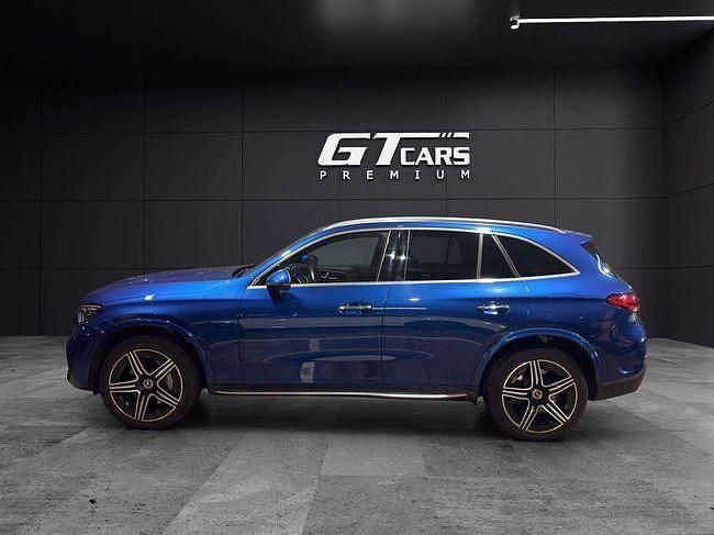 Usado Mercedes GLC300e AMG 313 CV (230 kW) 2023 Azul