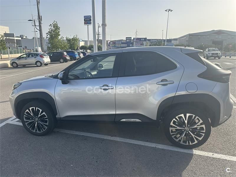 Gris / plata Usado 2024 Toyota Yaris Cross Active SUV | 24.000 € (Buen precio) - Imagen 1/4