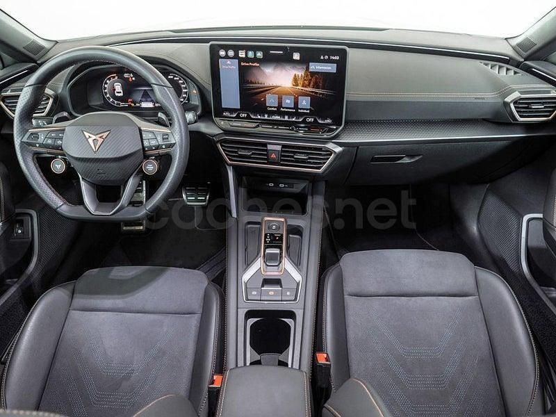 Usado Cupra Leon 204 CV (150 kW) 2024 Gris / plata Berlina