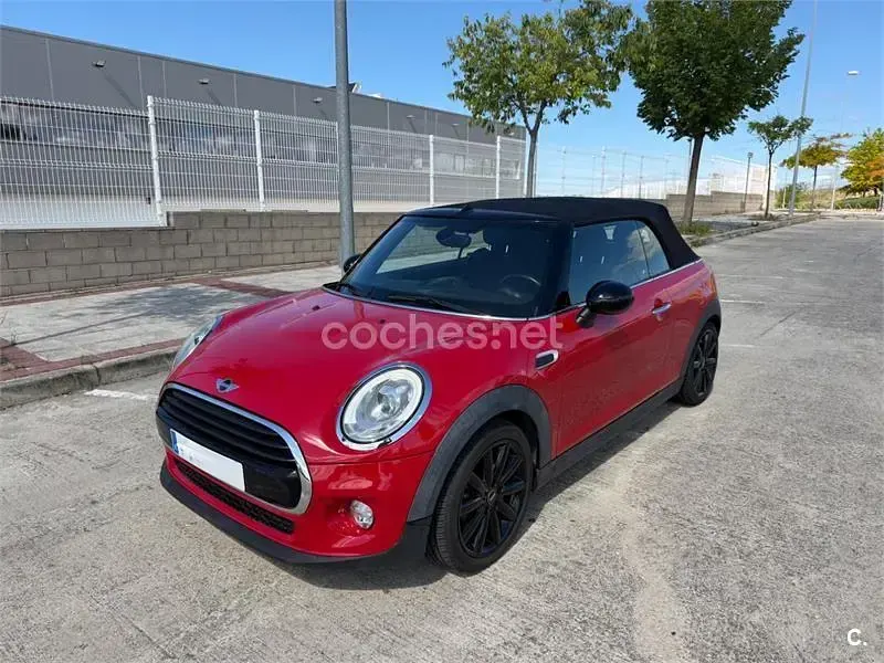 Usado Mini Cooper D Cabriolet 116 CV (85 kW) 2017 Rojo Descapotable