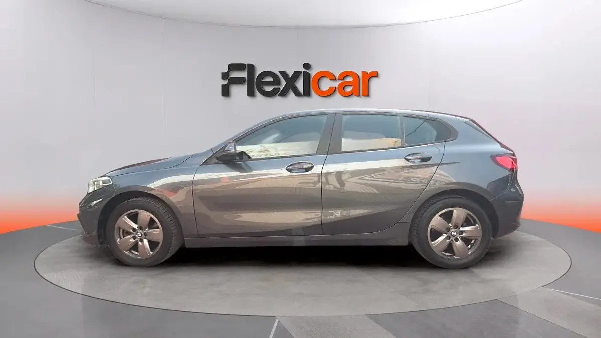 Usado BMW 118 140 CV (102 kW) 2021 Gris Berlina