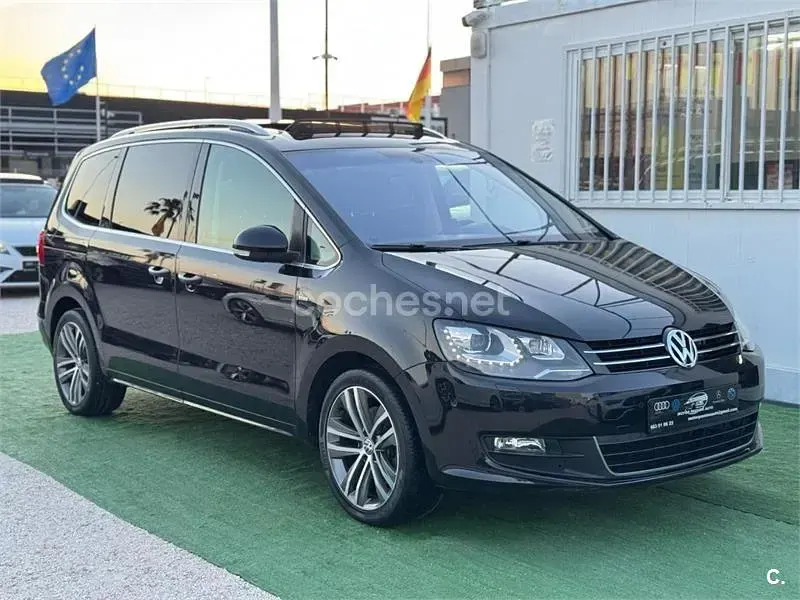 Usado VW Sharan Advance 177 CV (130 kW) 2014 Negro Monovolumen