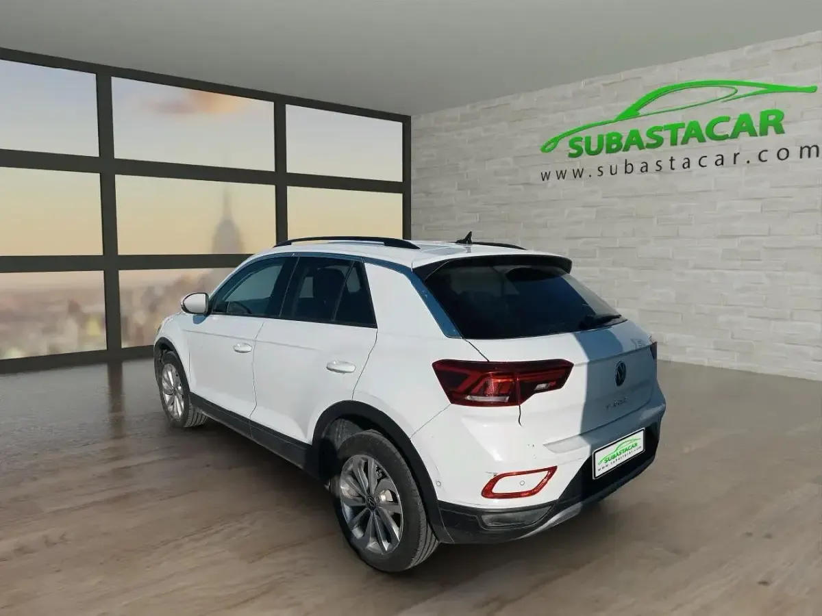 Usado VW T-Roc Life 115 CV (84 kW) 2023 Blanco SUV