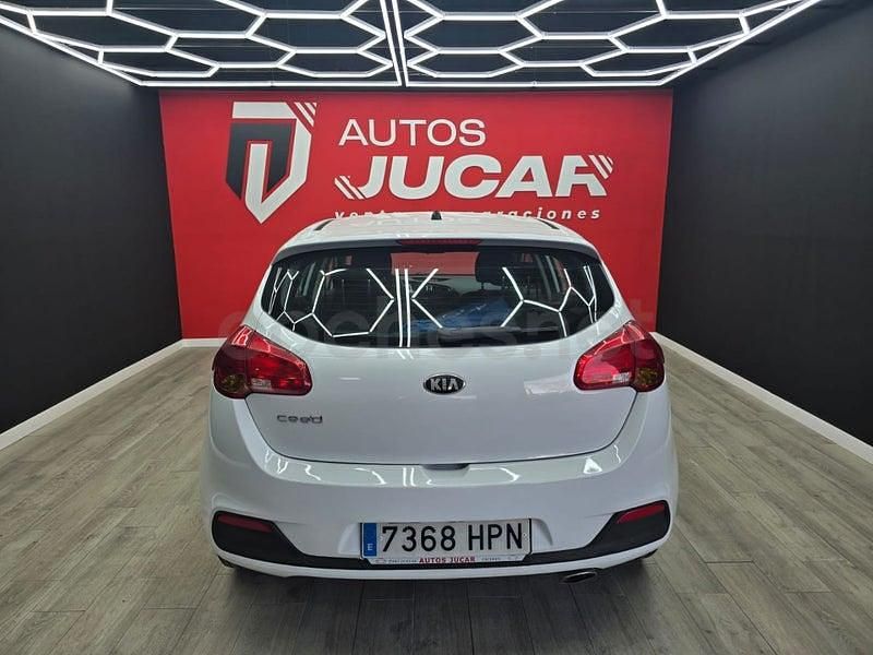 Usado Kia Ceed GT 90 CV (66 kW) 2013 Blanco Berlina