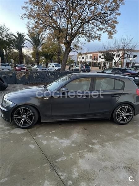 Usado BMW 118 143 CV (105 kW) 2007 Gris / plata Utilitario