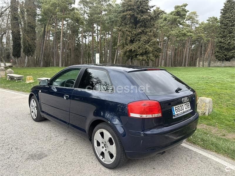 Usado Audi A3 Attraction 140 CV (102 kW) 2004 Azul Berlina
