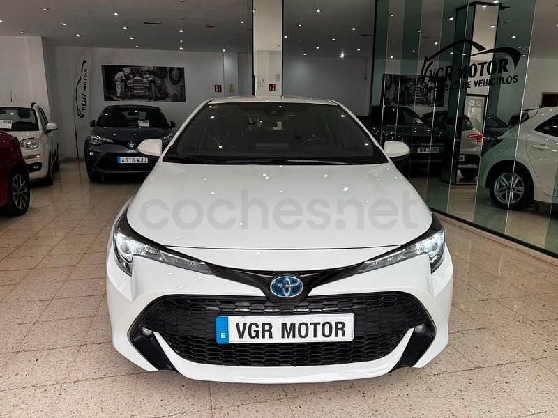 Usado Toyota Corolla Active 122 CV (89 kW) 2020 Blanco Berlina