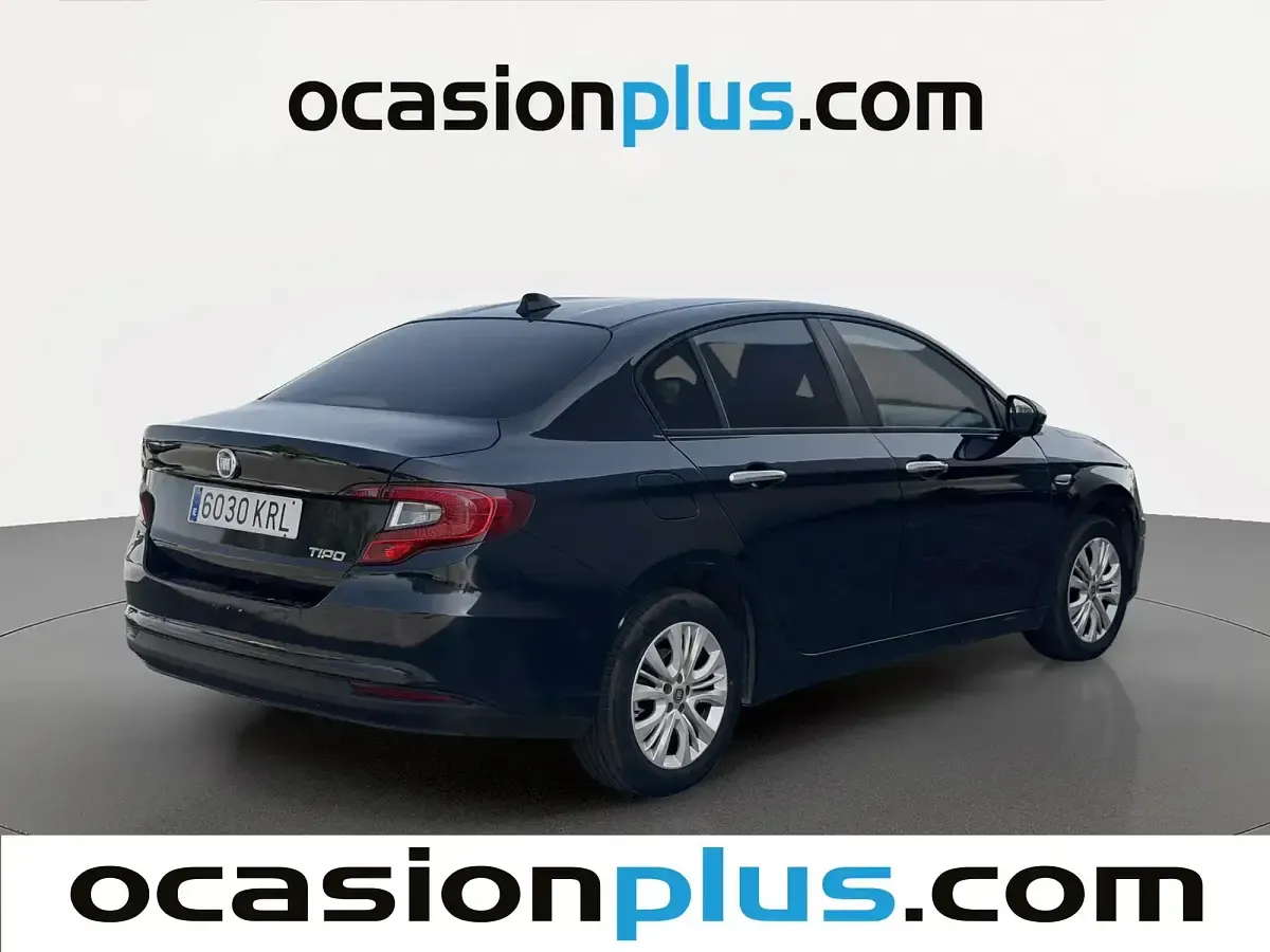 Usado Fiat Tipo Easy 120 CV (88 kW) 2018 Negro Berlina