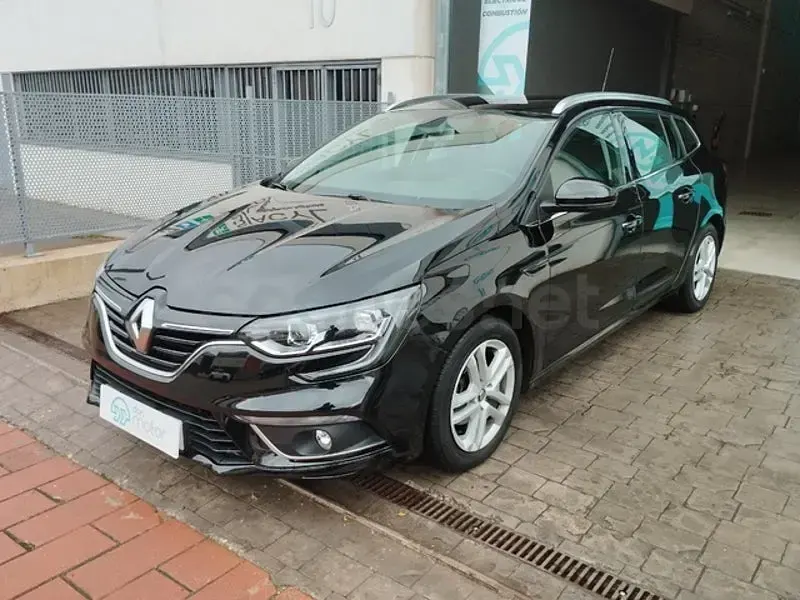 Usado Renault Mégane GrandTour Business 116 CV (85 kW) 2019 Negro Familiar