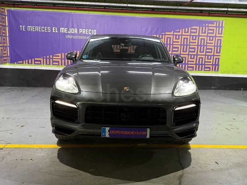 Usado Porsche Cayenne 462 CV (339 kW) 2019 Gris / plata SUV