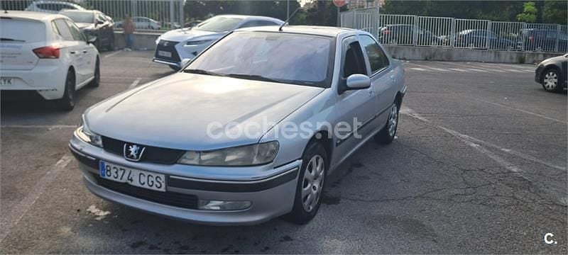 Usado Peugeot 406 90 CV (66 kW) 2003 Gris / plata Berlina