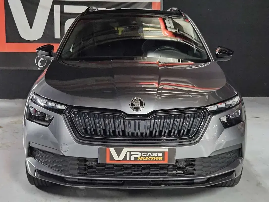Usado Skoda Kamiq Monte Carlo 110 CV (80 kW) 2022 Gris SUV