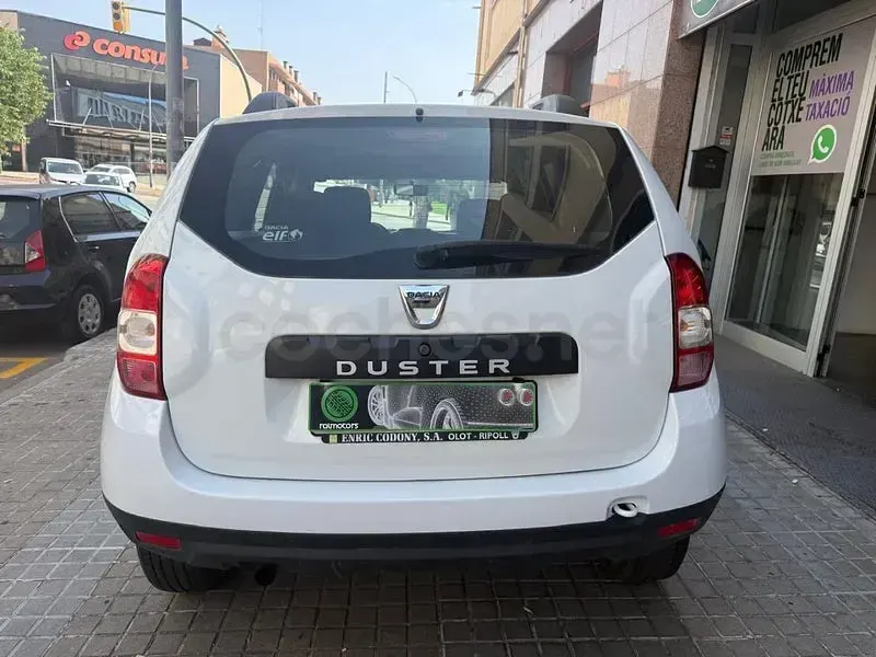 Usado Dacia Duster Lauréate 125 CV (91 kW) 2014 Blanco SUV