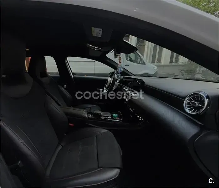 Usado Mercedes A180 109 CV (80 kW) 2019 Blanco Berlina