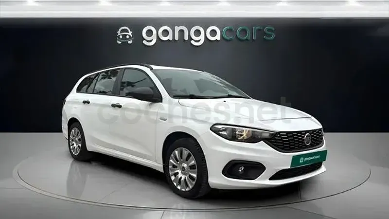 Usado Fiat Tipo Business 120 CV (88 kW) 2020 Blanco Familiar