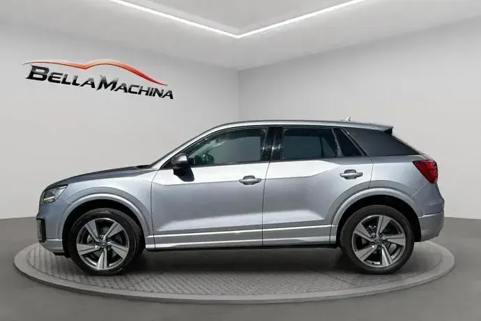 Usado Audi Q2 Sport 116 CV (85 kW) 2017 Gris SUV