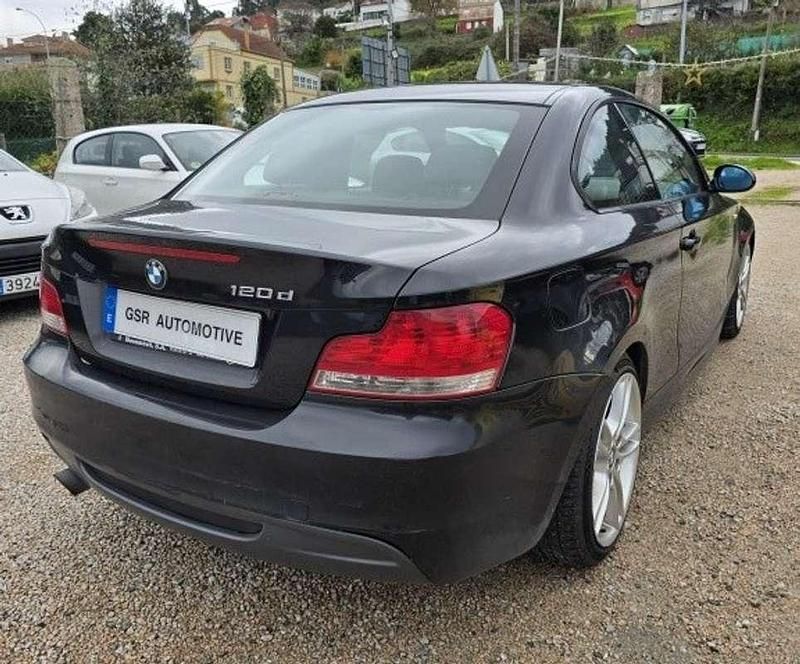 Usado BMW 120 Coupé 177 CV (130 kW) 2009 Negro Coupe