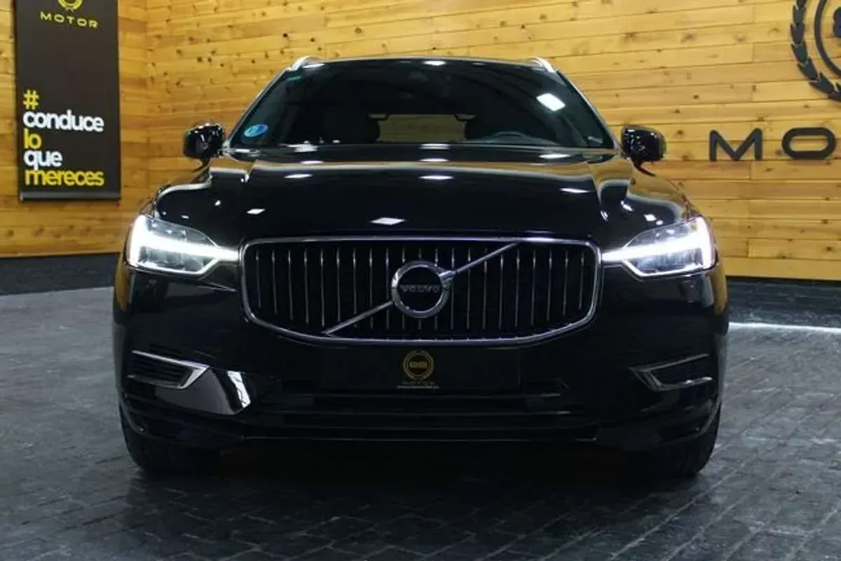 Usado Volvo XC60 Inscription 390 CV (286 kW) 2018 Negro SUV