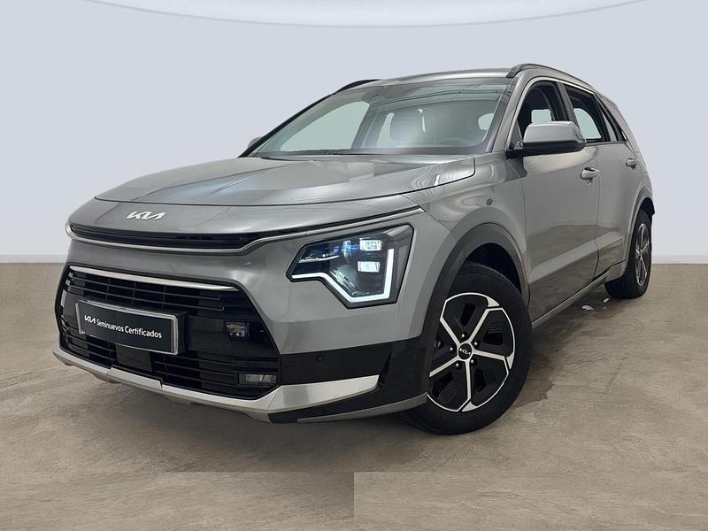 Usado Kia Niro 129 CV (94 kW) 2024 Gris SUV