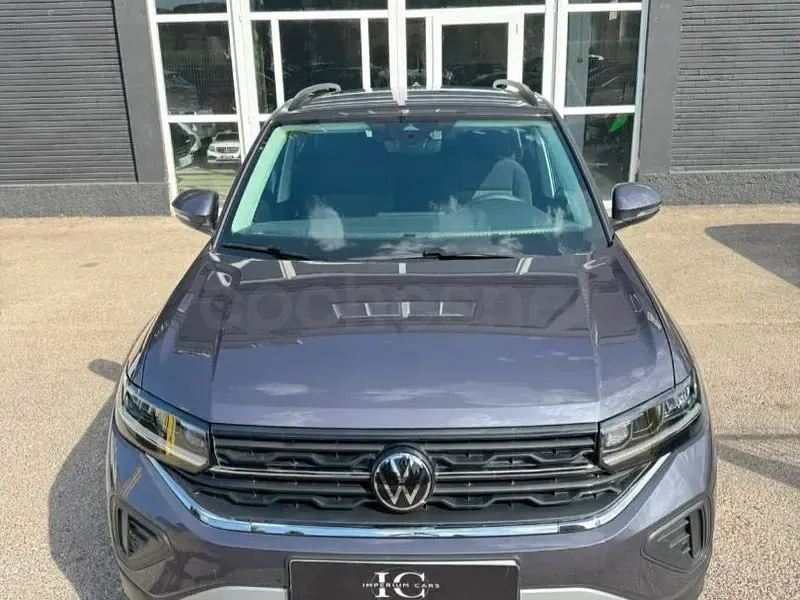 Nuevo VW T-Cross 115 CV (84 kW) 2025 Gris / plata SUV