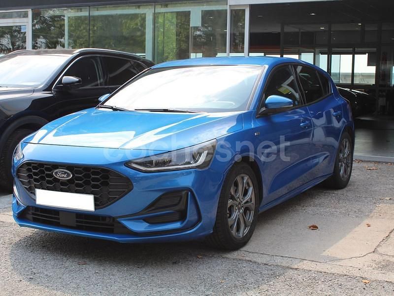 Azul Usado 2023 Ford Focus ST-Line Berlina | 16.850 € (Buen precio) - Imagen 1/4