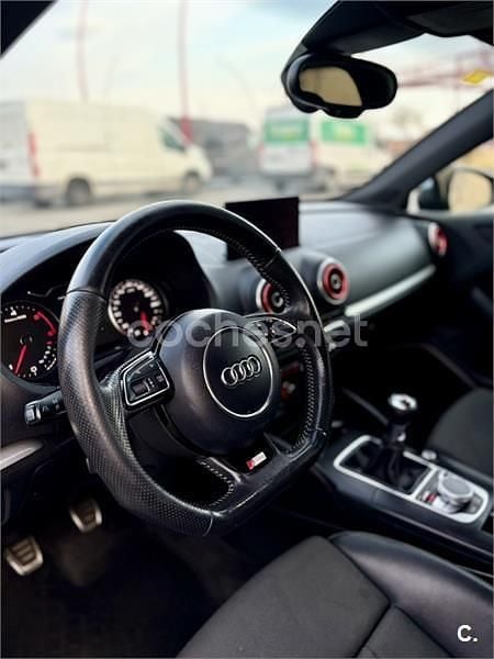 Käytetty Audi A3 Attraction 150 HP (110 kW) 2013 Musta Sedan