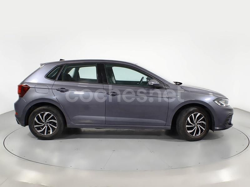 Usado VW Polo Life 95 CV (69 kW) 2023 Gris Berlina
